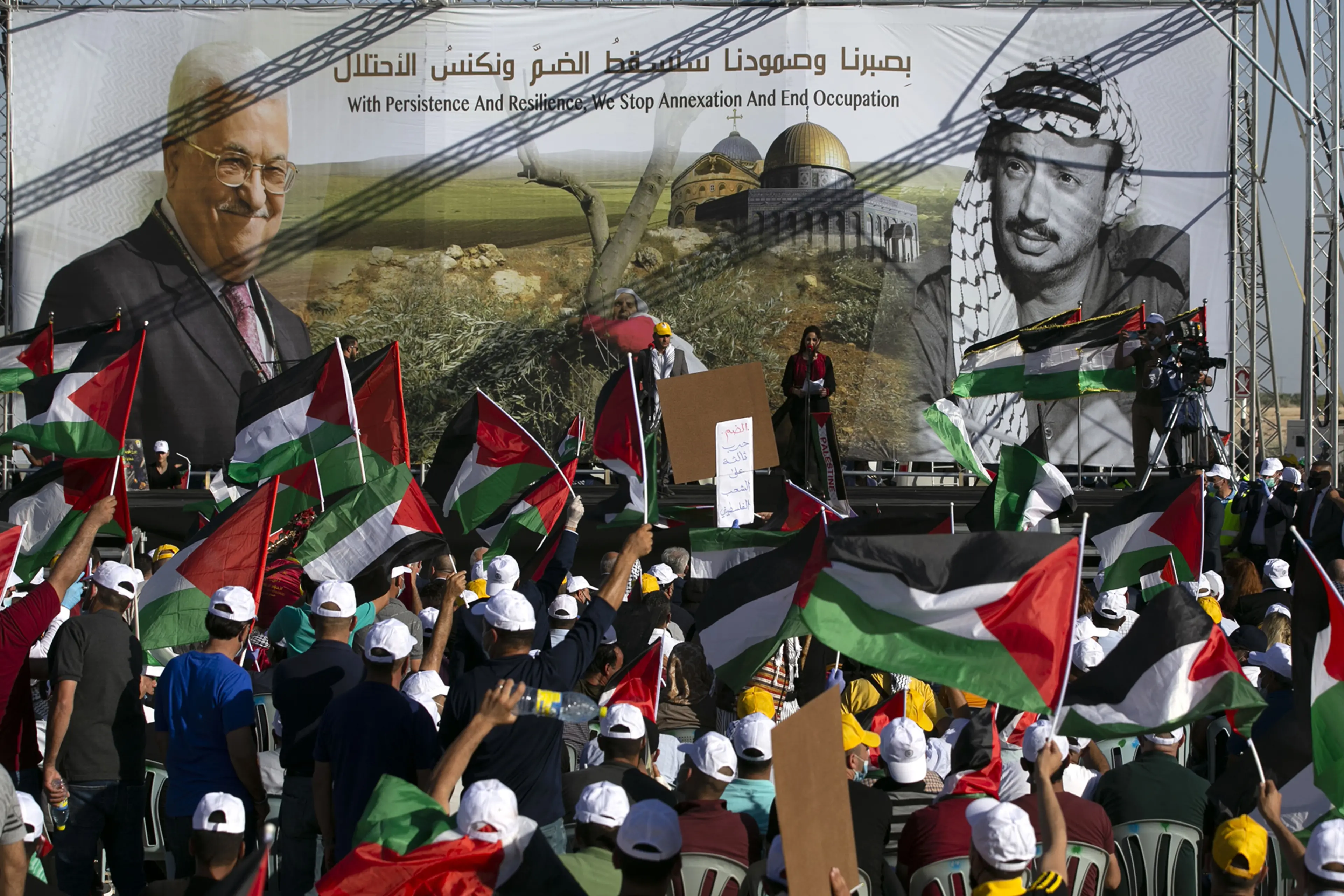 https://www.cfr.org/sites/default/files/styles/immersive_image_3_2_desktop_2x/public/image/2024/01/PalestinianLeadership_BG.webp